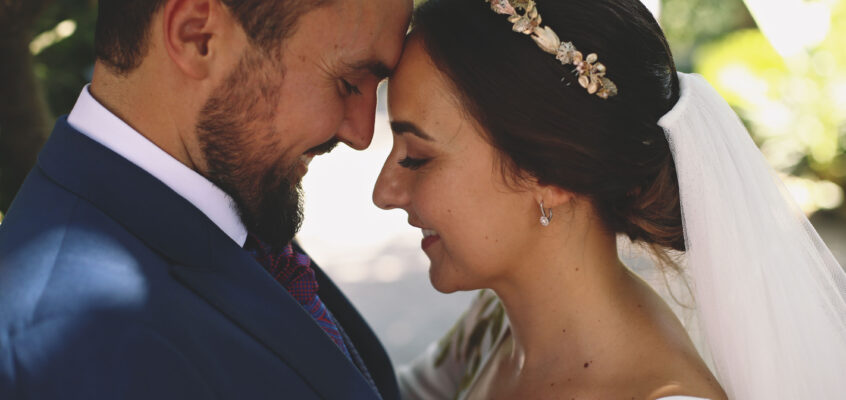 Nuria y Guille , una boda a los pies de la Patrona