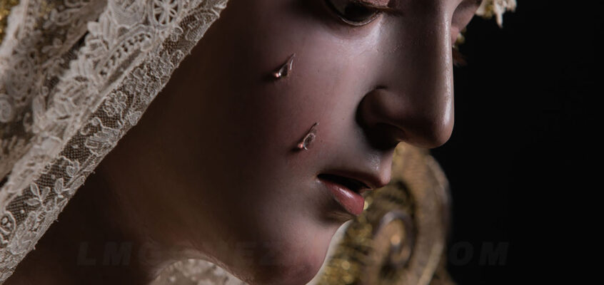 En estudio. Dolores Coronada de la Archicofradía de la Expiración