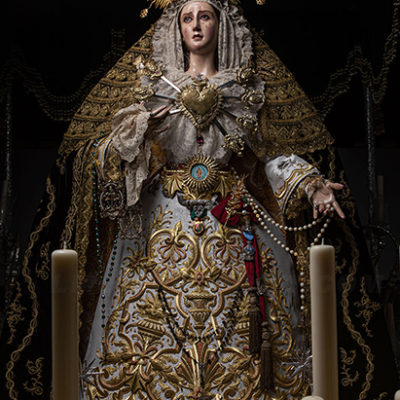 Dolores y Esperanza de Málaga en su trono procesional. Semana Santa 2022