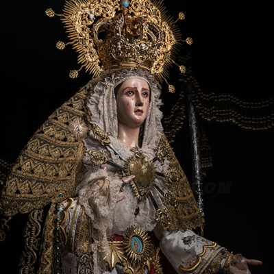 Dolores y Esperanza de Málaga en su trono procesional. Semana Santa 2022