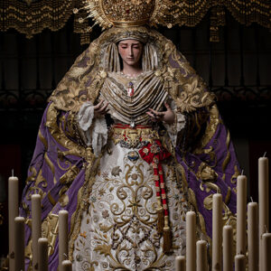 Consolación y Lágrimas de Málaga en su trono procesional. Semana Santa 2022