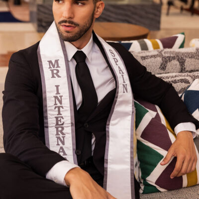 Míster Internacional España 2024 para Revista Hola! LM Gómez Pozo