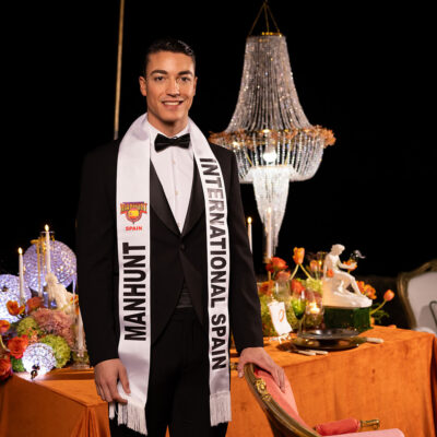 Posado Navidad misses y míster. España 2024