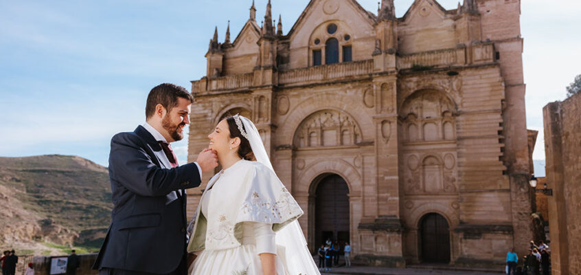 Lidia y Javier . Mi última boda de 2024