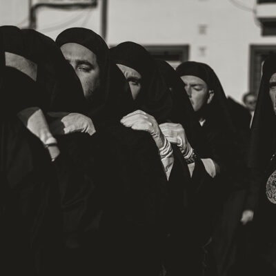 LUNES SANTO - EL MEJOR PATRIMONIO ES EL HUMANO